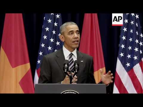 Obama speaks at convention centre in Vietnam