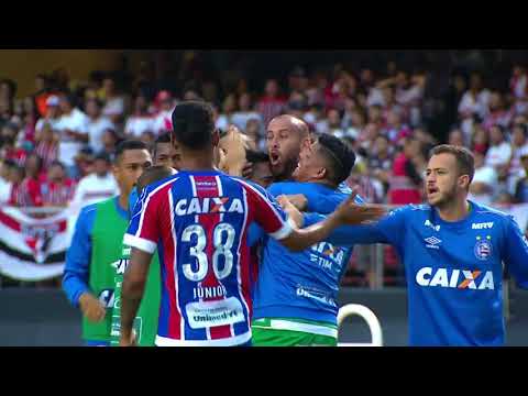 Belo gol de peixinho x São Paulo [03/12/2017]