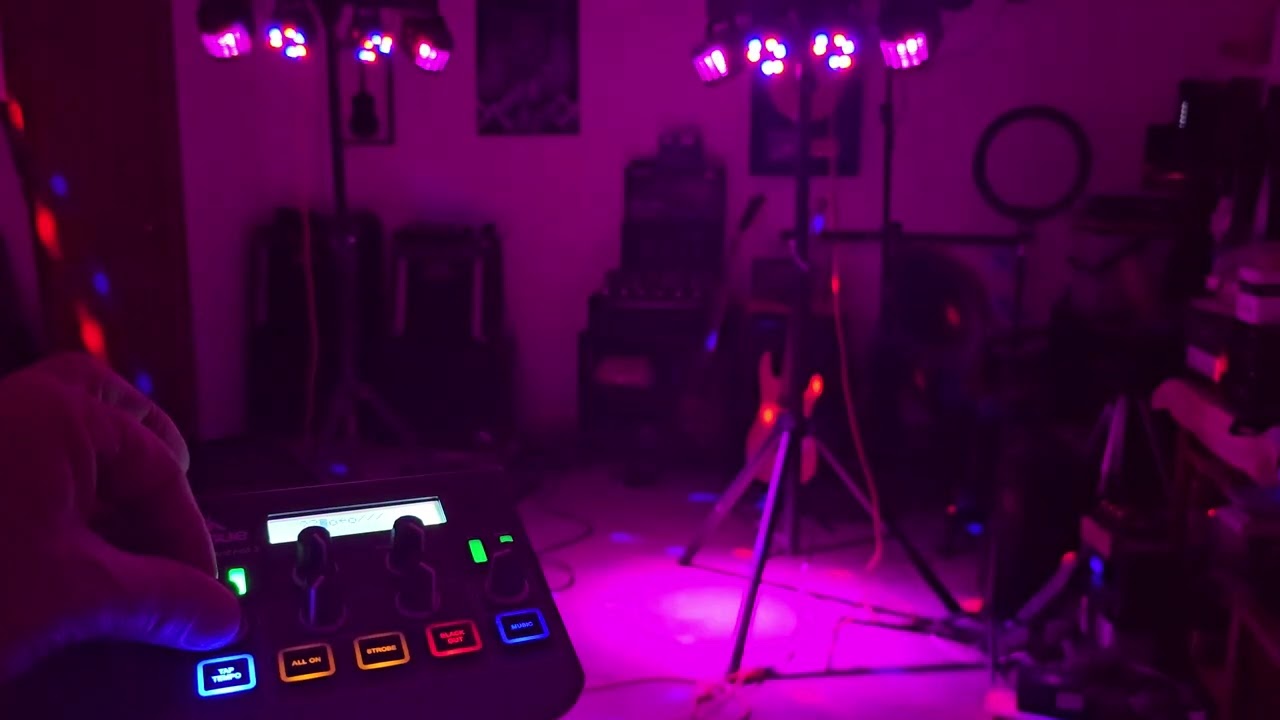 Venue Tetra Control 2 light controller - mic.stand mountable