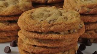 Chocolate Chip Cookies Recipe Demonstration - Joyofbaking.com