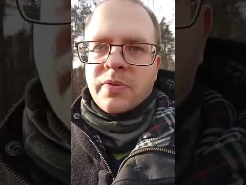 Pedofil Marek z miejscowości Topór, ujęty w leśnej scenerii