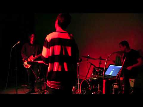 Micachu and the Shapes live at MOCAD