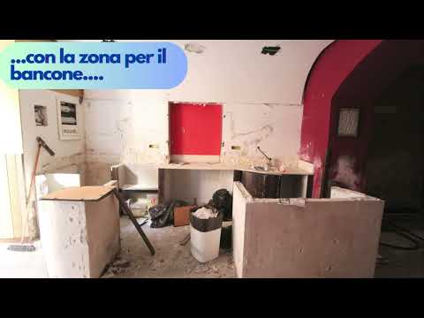 LOCALE COMMERCIALE IN VENDITA NELLA ZONA PIU' ATTIVA DI CHIAIA!