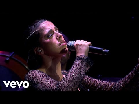 Sara Correia - Era O Adeus (Ao Vivo no Coliseu do Porto)