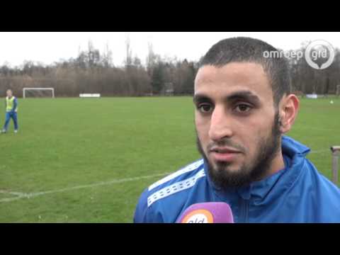 Streng gelovige moslim El Jebli van De Graafschap veroordeelt geweld