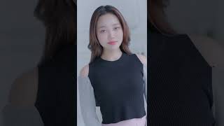 Gái xinh mặc bikini đồ lót ren hoa màu xanh vậy đẹp chưa p128