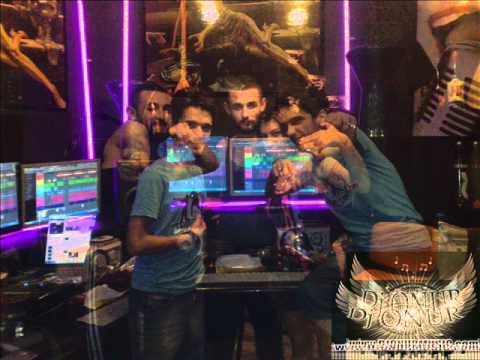 Dj Onur vs. Demet Akalin - Sabıkalı 2Bin 11(REMIX).wmv