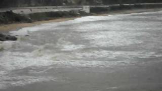 preview picture of video 'Super Typhoon Megi before landfall between Shantou and Xiamen China headland view'