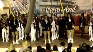 preview picture of video 'BANDA MUSICAL TIGRES DE CERRO AZUL EN EL PARQUE  1o. DE MAYO 2'