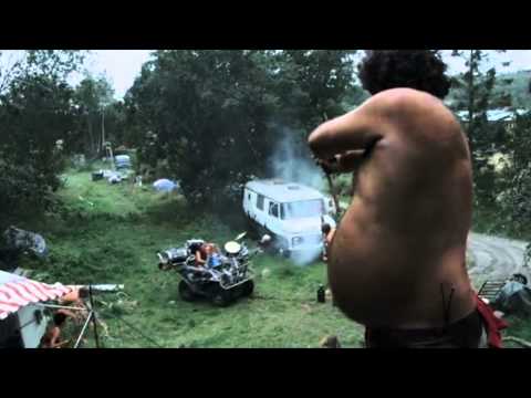 ⁣The percussionist-avantgarde music mentor