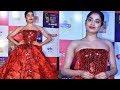 Jhanvi Kapoor Red Killer Hot Look At Award Show