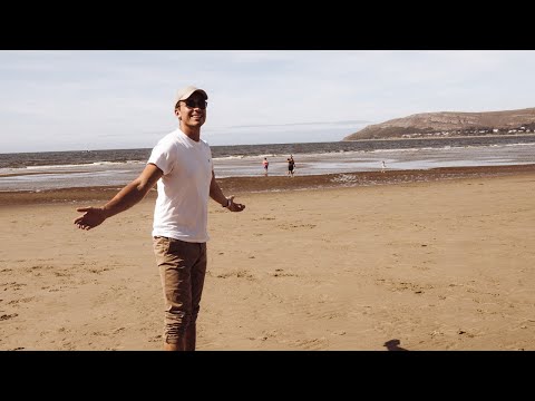 Reinvent Yourself & Build a Business You Love (Even If You Feel Stuck)