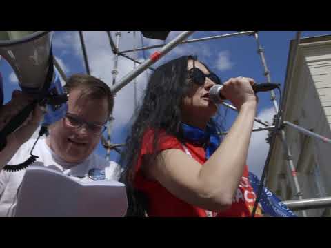 Fragment filmu "Dobra zmiana"