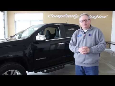 2015 GMC Canyon Walkaround with Phil Liautaud.