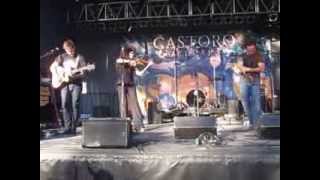 The Duhks &quot;Domino Party!; Laine&#39;s Jig:Close To The Floor:The Domino Party&quot; at Castoro Cellars