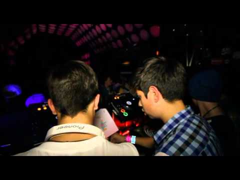 Naughty Corner: Glow party, Featuring Nick Thayer