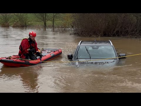It’s Unbelievable!! | Vehicle Fails After More UK Flooding | Vehicles vs Floods compilation | #209