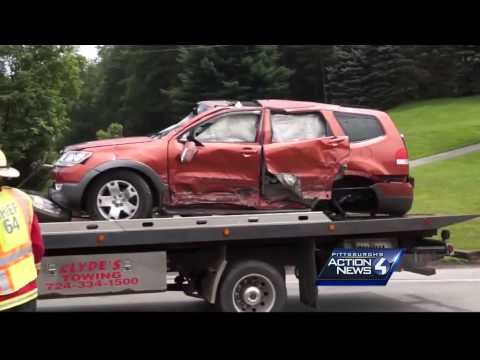 5 hurt in 4-vehicle crash on Route 66