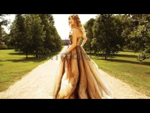 download lagu mp3 mp4 Taylor Swift Girl At Home Traduzione, download lagu Taylor Swift Girl At Home Traduzione gratis, unduh video klip Taylor Swift Girl At Home Traduzione