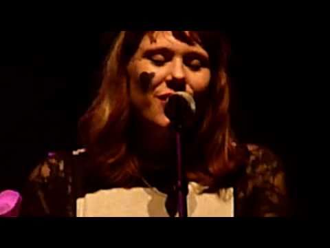 Kate Nash - "We Get On" (HD) @ HSBC Brasil, São Paulo