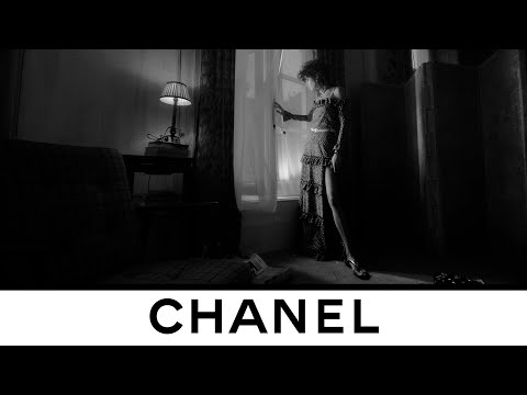 Preview of the CHANEL Spring-Summer 2021 Collection by Inez & Vinoodh — CHANEL Shows thumnail