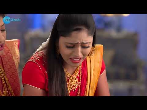 Shruti's sari catches fire - Radhamma Kuthuru Serial - Akshara - Full Ep 293 - Zee Telugu