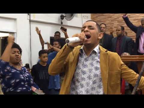 Mateus Pereira - Deus está neste lugar (cover)