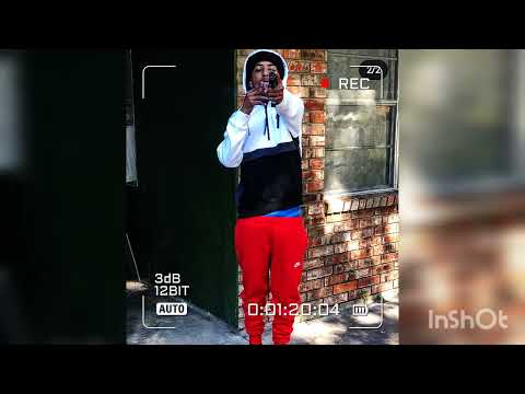 TrapWDaStrap - Meezy Flow Freestyle (Official Audio)