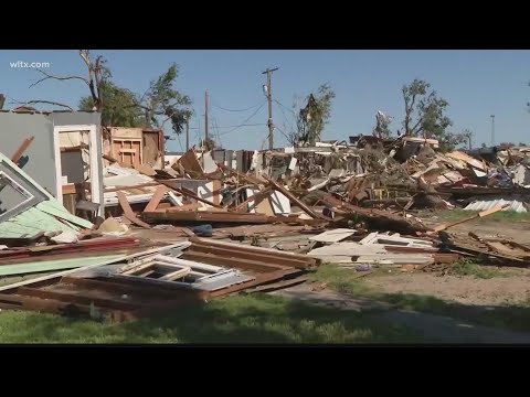 Deadly tornado rips through North Texas town, leaves "utter devastation"