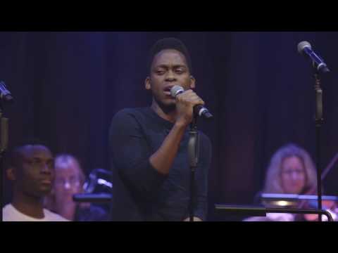TYRONE HUNTLEY sings 'Why Am I Falling' at Daniel and Laura Curtis Live