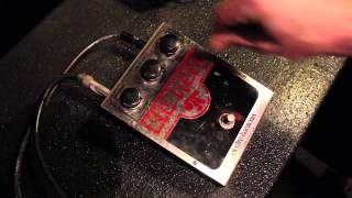 Video thumbnail for EHX Big Muff 1979 Version 5 by Ross Beaton