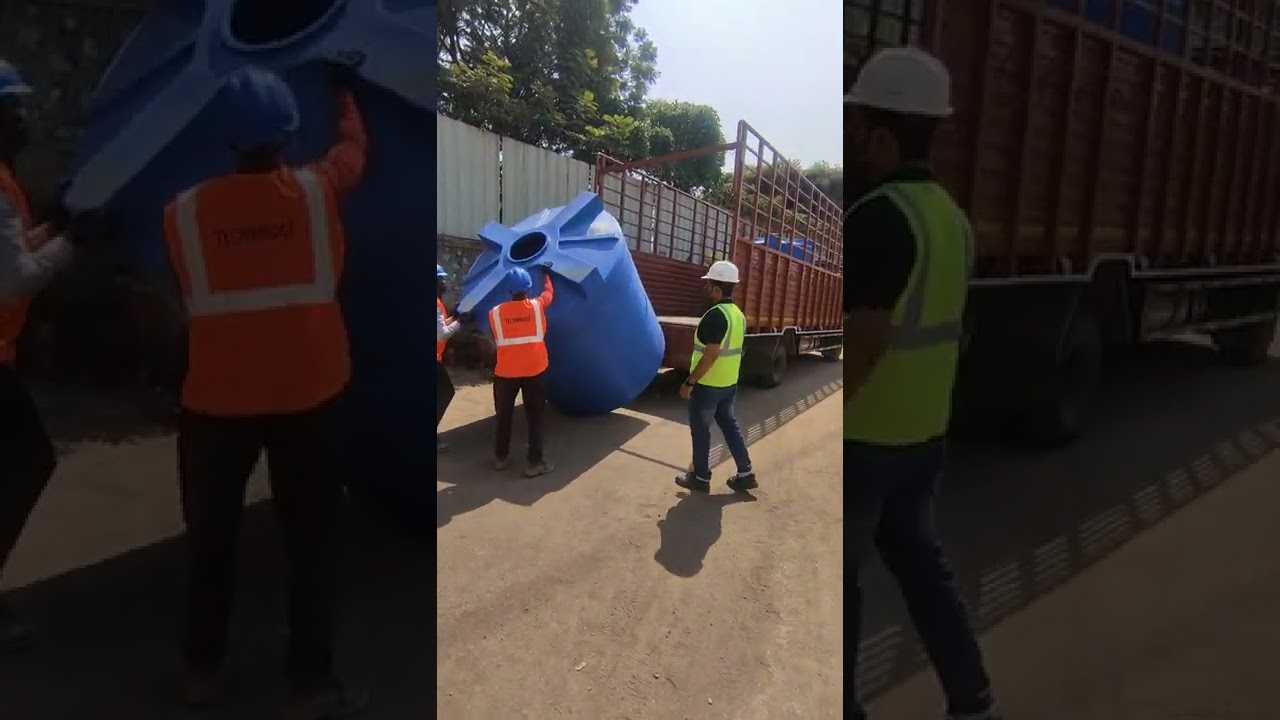 Unloading of 5000 litre water tank_by manual