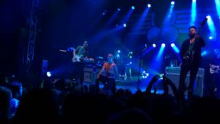 Neon Trees “Still Young” Live - Granada - 2015-06-18