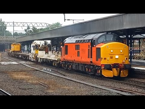 Thrash Tones & Bowlege At Stockport With 37405