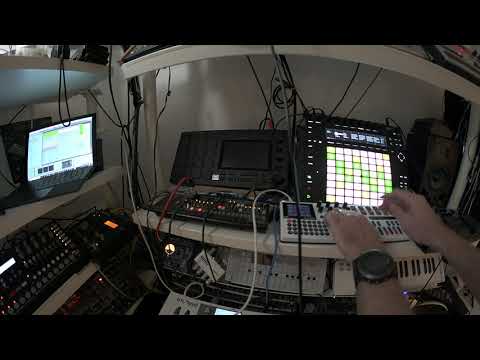 Kordy Sundays pt.II Kordbot & Push2 jam - Building up chords live with Arp