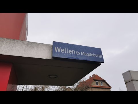 Kurz vor den Feiertagen am Bahnhof Wellen (Magdeburg) mit vielen Zügen und Makros