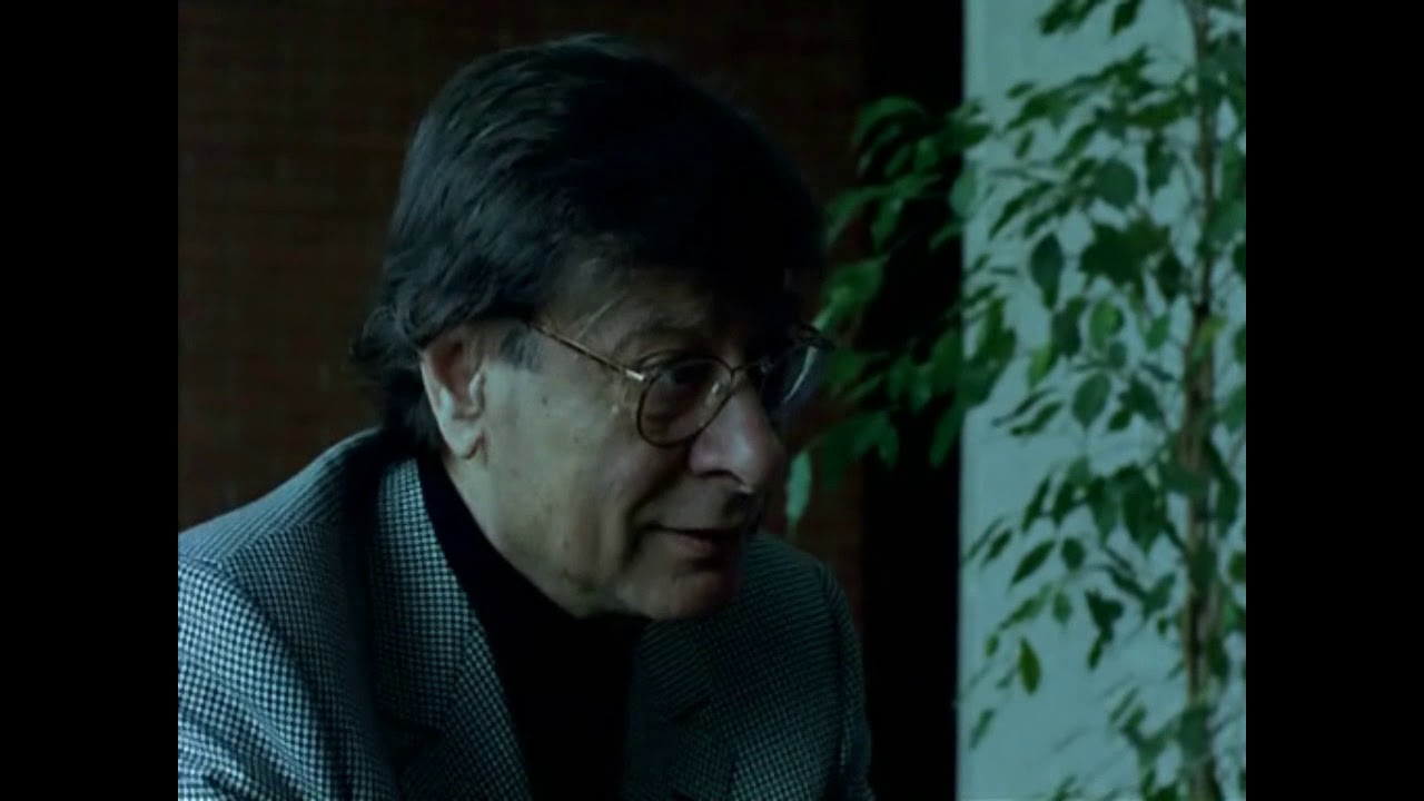 محمود درويش في فيلم ( Notre musique (Our music