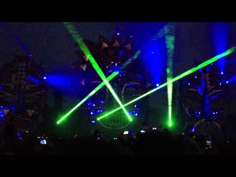 Frontliner play "ID" @Defqon.1 2013 !