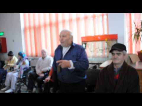 Un batran...de la Centrul de Asistenţă Medico-Socială Băceşti /Vaslui﻿....
