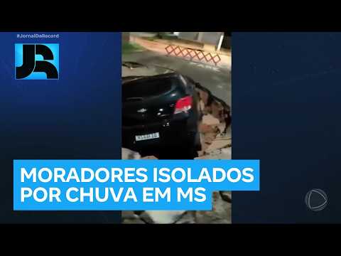 Prefeitura de Corguinho (MS) chega a moradores isolados em áreas rurais por causa de fortes chuvas