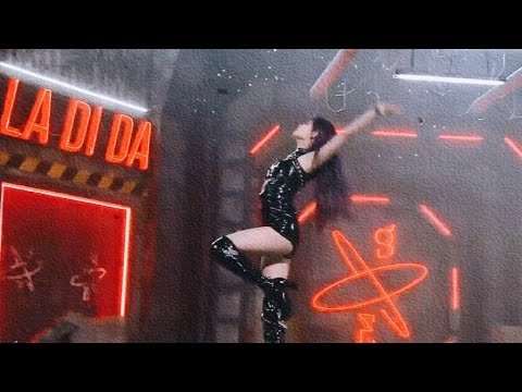EVERGLOW Yiren - La di da solo dance compilation