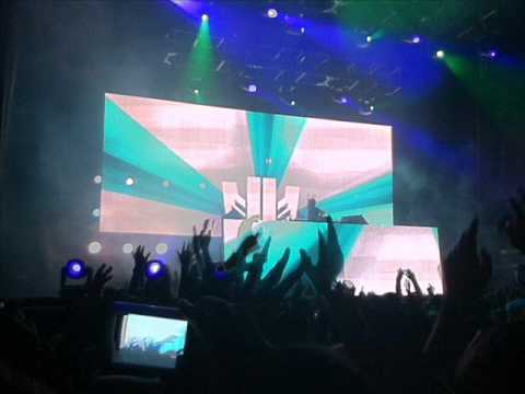 Laidback Luke Club FG (Live @ Creamfields Peru) Part 4