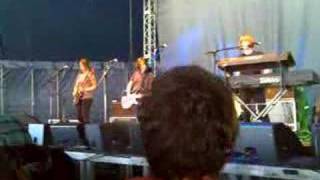 Electrelane - To the east