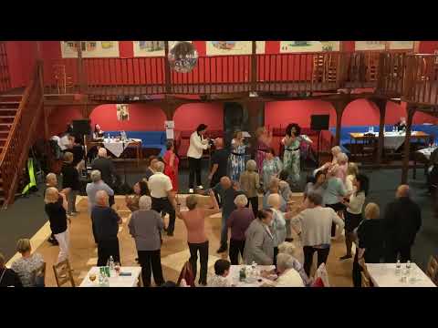 ????✨ Karel Gott & Lidovka„Eště si já pohár vína zaplatím“