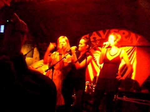 Les petits pois - Laisse tomber les filles 2/2