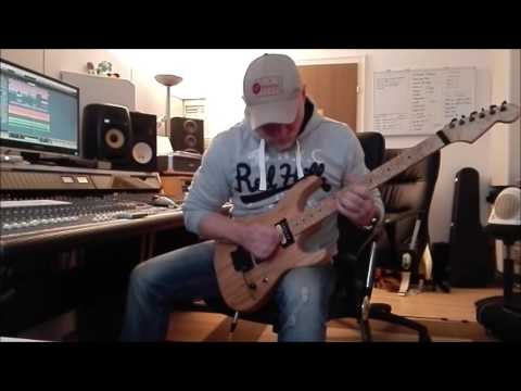 Michael Schinkel  with Vidakovic Guitar