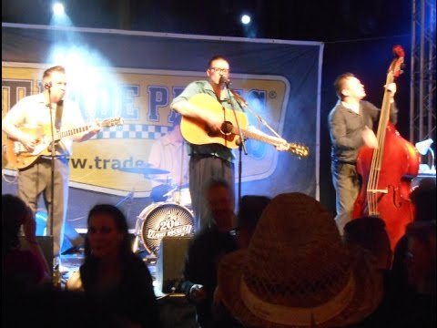 Mike Bell And The Belltones Live At Custom Culture Show 2015