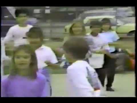 R.E.M. 1989 - Unknown School, USA (Video of school children & teachers dancing along to 'Stand')