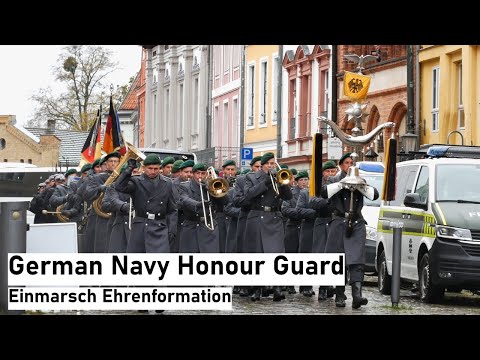 Einmarsch Ehrenformation Marinetechnikschule/Wachbataillon Vereidigung Crew IX/2025 "Regimentsgruß"