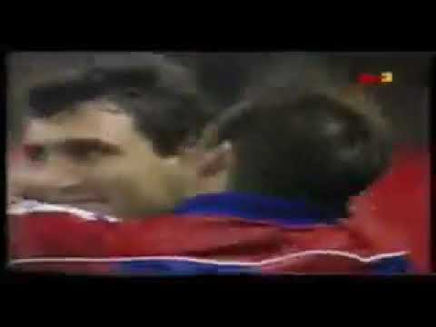Hristo Stoichkov (Barcelona) - 11/11/1992 - Atlético Madrid 1x2 Barcelona - 1 gol